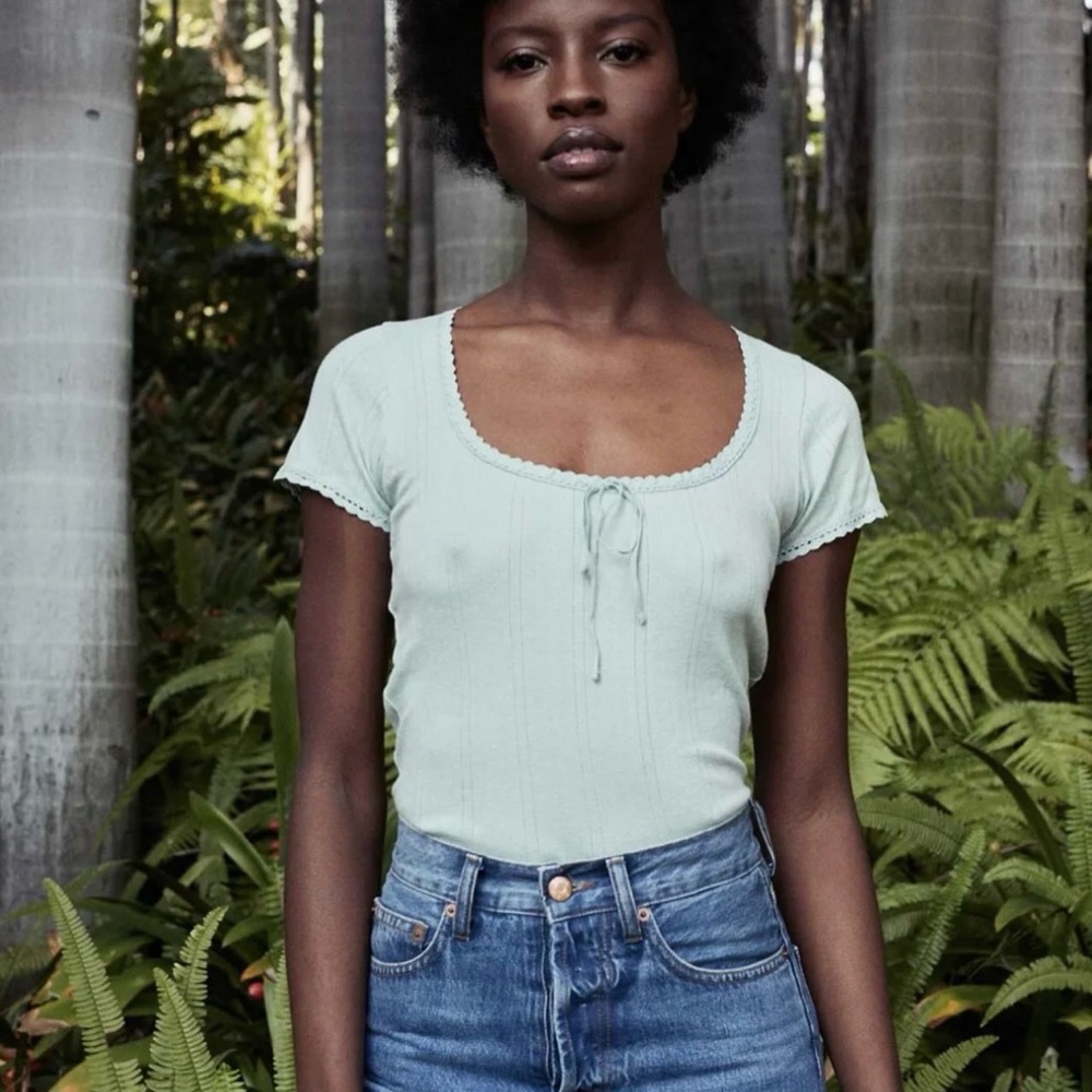 Doen Brigitte Pointelle Tee in MALIBU